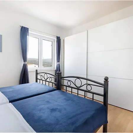 Apartment Maja