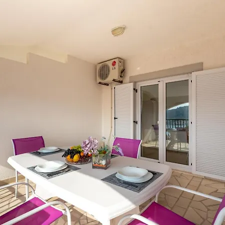 Maja * Rogoznica (Sibenik-Knin)