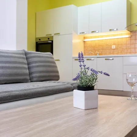 Apartment Maja *