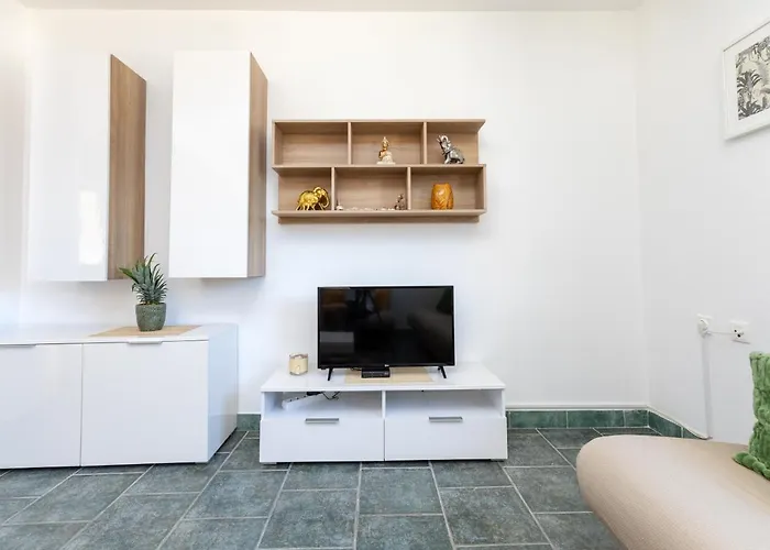 Maja * Rogoznica (Sibenik-Knin)